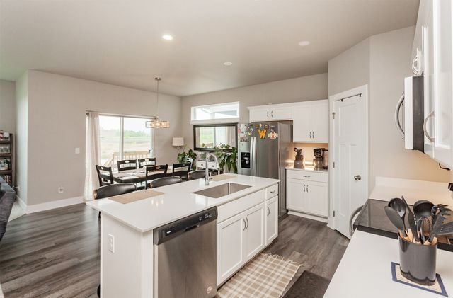 705 SE Drumlin Drive, Waukee, IA 50263