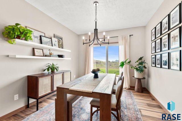 5303 E 67th St Street, Sioux Falls, SD 57108