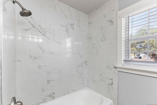 602 Craigmont, San Antonio, TX 78213