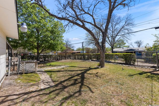 602 Craigmont, San Antonio, TX 78213