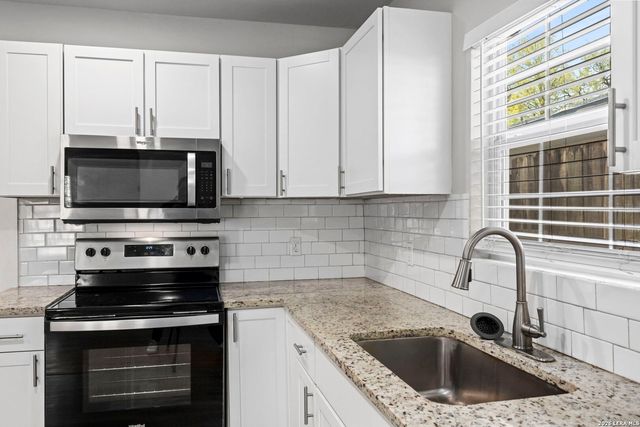 602 Craigmont, San Antonio, TX 78213