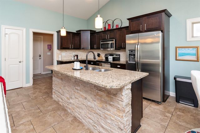 4446 NW 164th Street, Clive, IA 50325