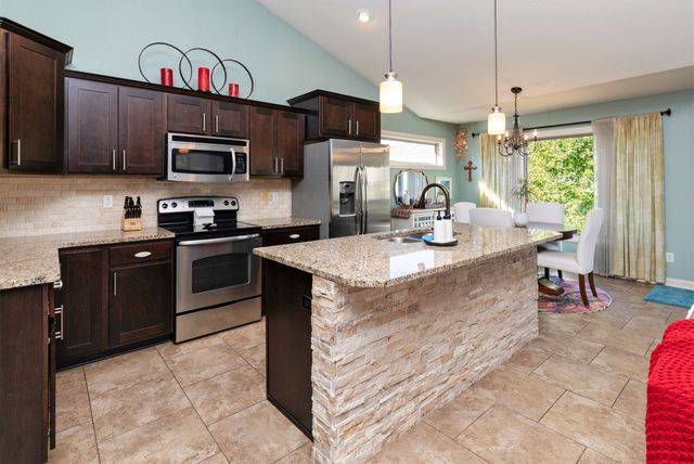 4446 NW 164th Street, Clive, IA 50325