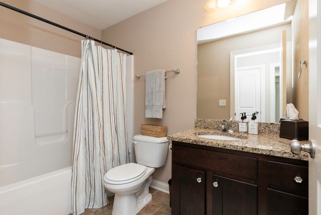 4446 NW 164th Street, Clive, IA 50325