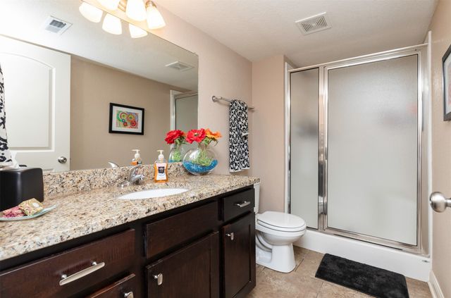 4446 NW 164th Street, Clive, IA 50325