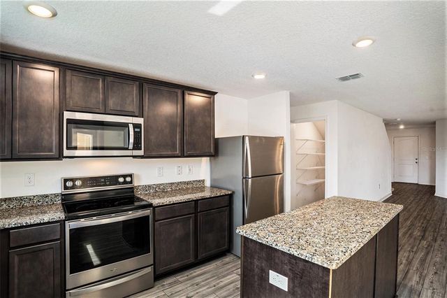 5308 NEW FRIENDSHIP PLACE, Tampa, FL 33619