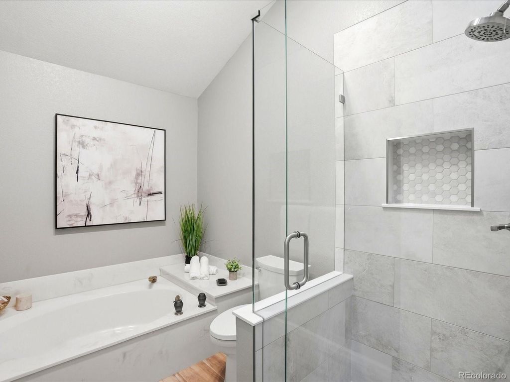 Image 33 of property listing at 7992 Chaparral Road, Lone Tree, CO 80124