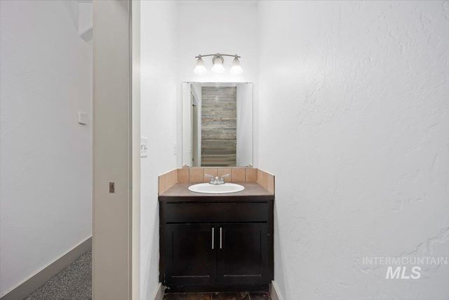 449 Feather Avenue, Twin Falls, ID 83301