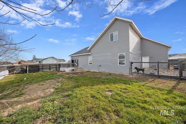 449 Feather Avenue, Twin Falls, ID 83301