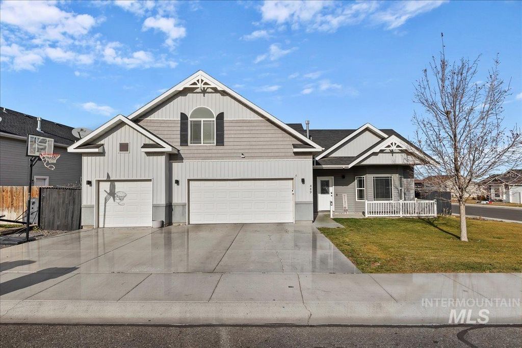 449 Feather Avenue, Twin Falls, ID 83301