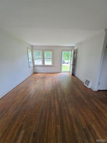 10413 Ewell Drive, Bellefontaine Nghbrs, MO 63137