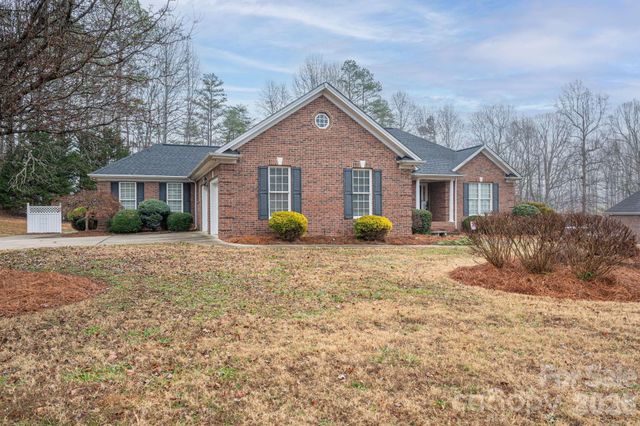 107 Farmwood Drive, Cherryville, NC 28021