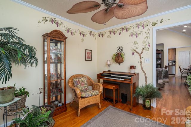 107 Farmwood Drive, Cherryville, NC 28021