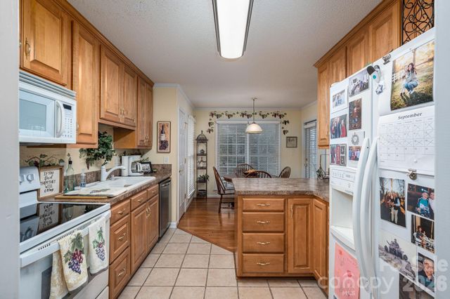 107 Farmwood Drive, Cherryville, NC 28021