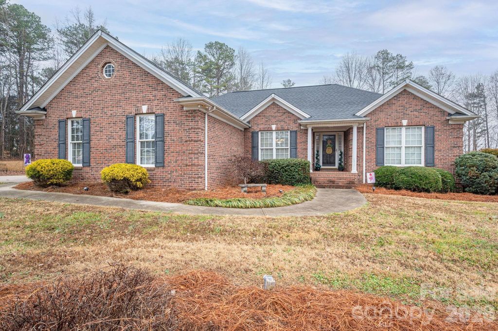 107 Farmwood Drive, Cherryville, NC 28021