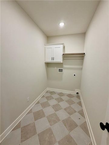 13775 NW 70th Street, Parkville, MO 64152