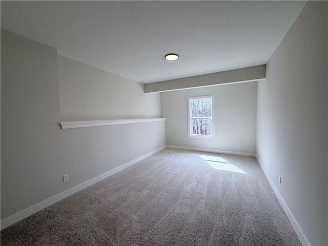 13775 NW 70th Street, Parkville, MO 64152