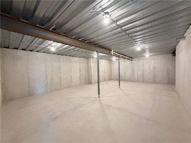 13775 NW 70th Street, Parkville, MO 64152