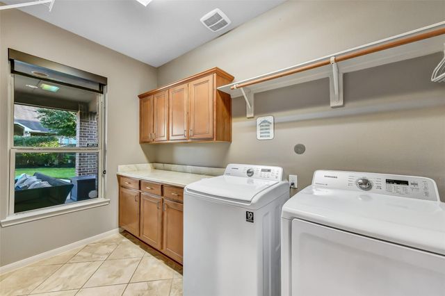 16107 Cottage Timbers Court, Houston, TX 77044