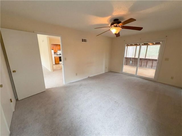 404 Pine Ridge Court, Woodstock, GA 30188