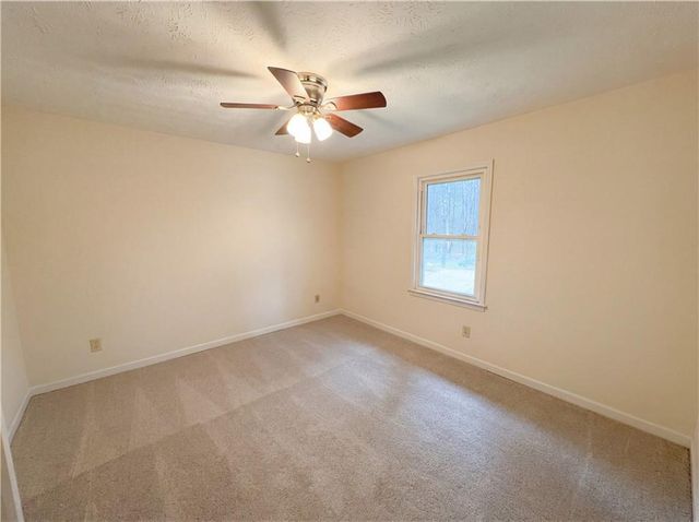 404 Pine Ridge Court, Woodstock, GA 30188