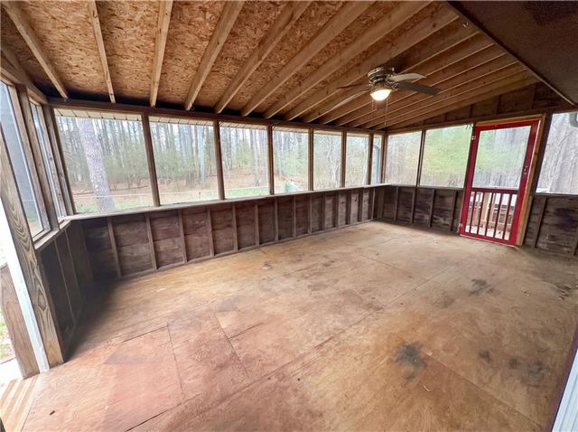 404 Pine Ridge Court, Woodstock, GA 30188