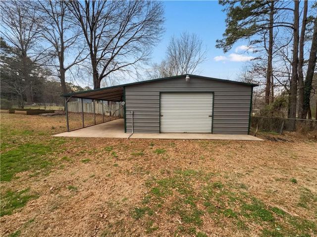 404 Pine Ridge Court, Woodstock, GA 30188