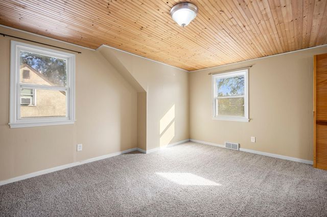 1844 Barclay Street, Maplewood, MN 55109