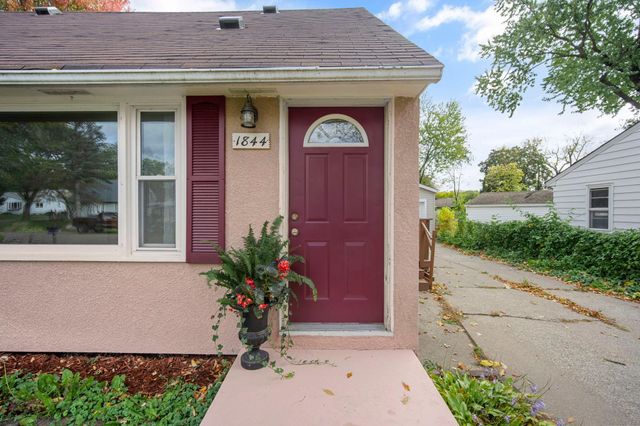 1844 Barclay Street, Maplewood, MN 55109