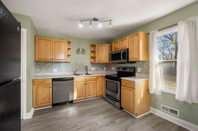 1844 Barclay Street, Maplewood, MN 55109