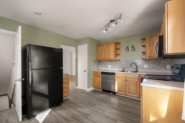 1844 Barclay Street, Maplewood, MN 55109