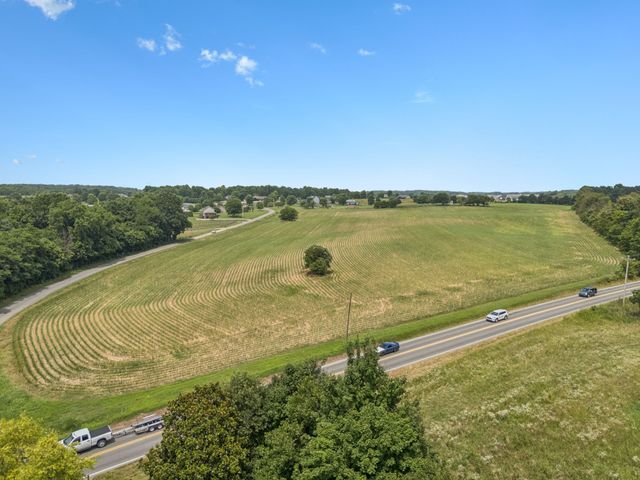 7453 Highway 76 East, Springfield, TN 37172