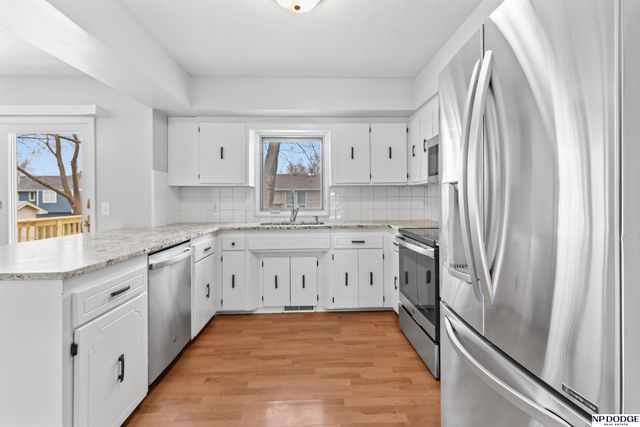 15918 Arbor Circle, Omaha, NE 68130