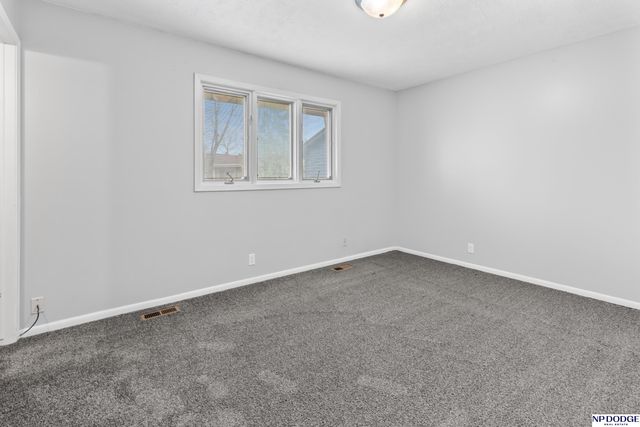 15918 Arbor Circle, Omaha, NE 68130