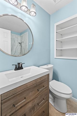 15918 Arbor Circle, Omaha, NE 68130