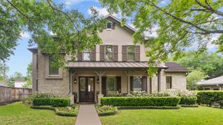 5558 Aspen Street, Bellaire, TX 77401
