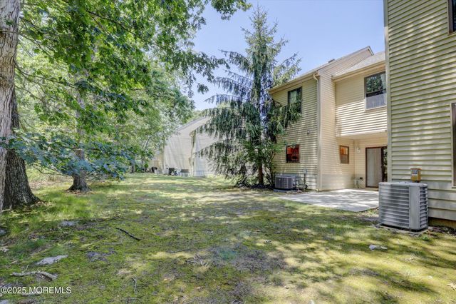 95 Azalea Circle, Jackson, NJ 08527