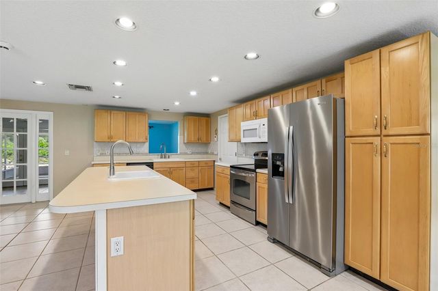 6510 SUNRIDGE DRIVE, Riverview, FL 33578