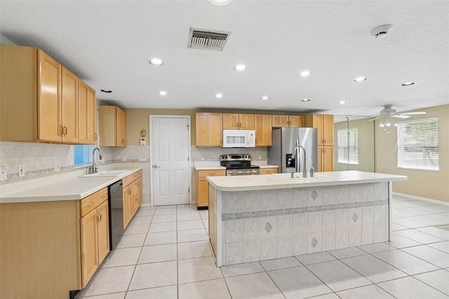 6510 SUNRIDGE DRIVE, Riverview, FL 33578