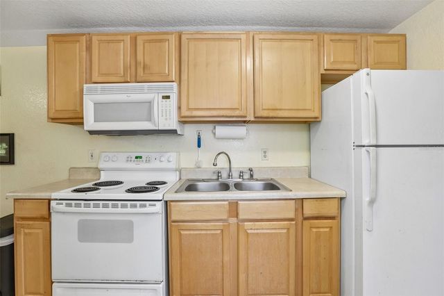 6510 SUNRIDGE DRIVE, Riverview, FL 33578