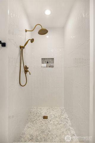 1014 4th Avenue N, Seattle, WA 98109