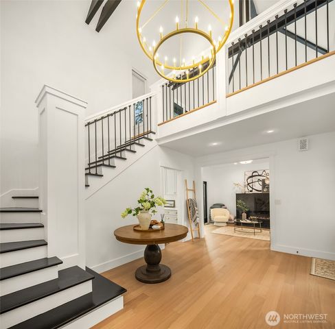 1014 4th Avenue N, Seattle, WA 98109