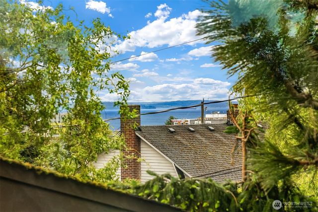 1014 4th Avenue N, Seattle, WA 98109