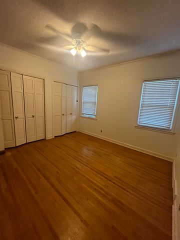 1723 BROOKSIDE DR, Germantown, TN 38138