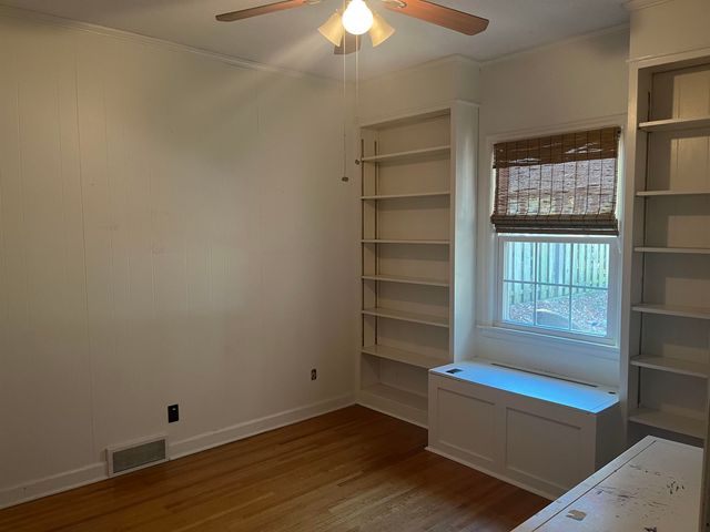 1723 BROOKSIDE DR, Germantown, TN 38138