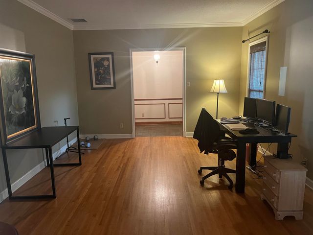 1723 BROOKSIDE DR, Germantown, TN 38138