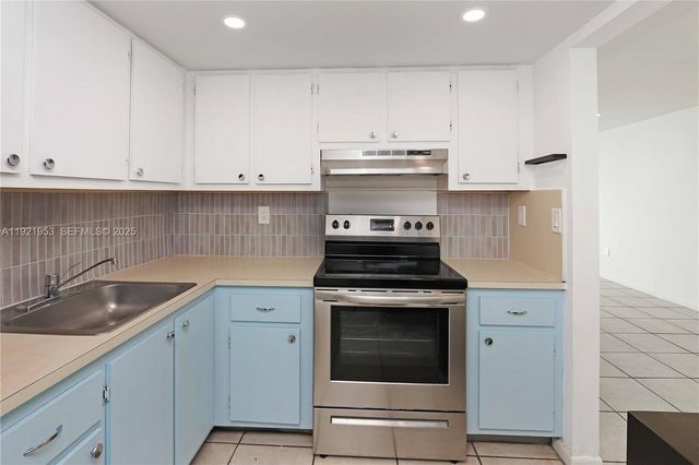 1225 West Ave 502, Miami Beach, FL 33139