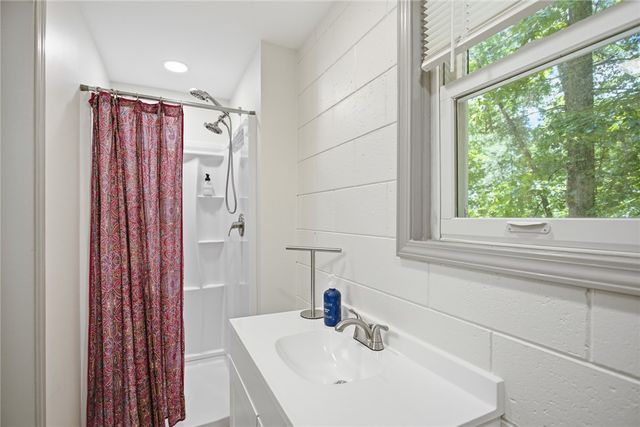 11 Mizzen Lane, Salem, SC 29676