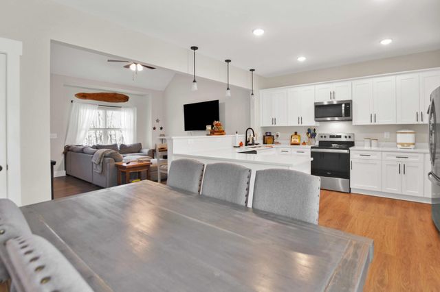 2346 Whitfield Drive, Clarksville, TN 37040