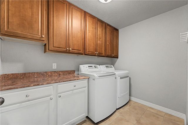 2908 N 18th Street, Rogers, AR 72756